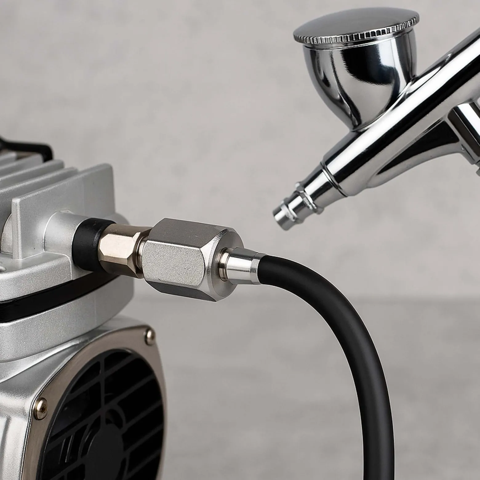 Airbrush Adapter Reduzierstück M5x0,5 AG 12,91 mm (1/4") IG Luftschlauch Zubehör