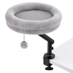 Fudajo Katzenbett für den Schreibtisch 40 x 40 cm hellgrau belastbar bis 15 kg, Katzenliege mit Klemmsystem, Kuschelbett mit Plüsch und Spielball