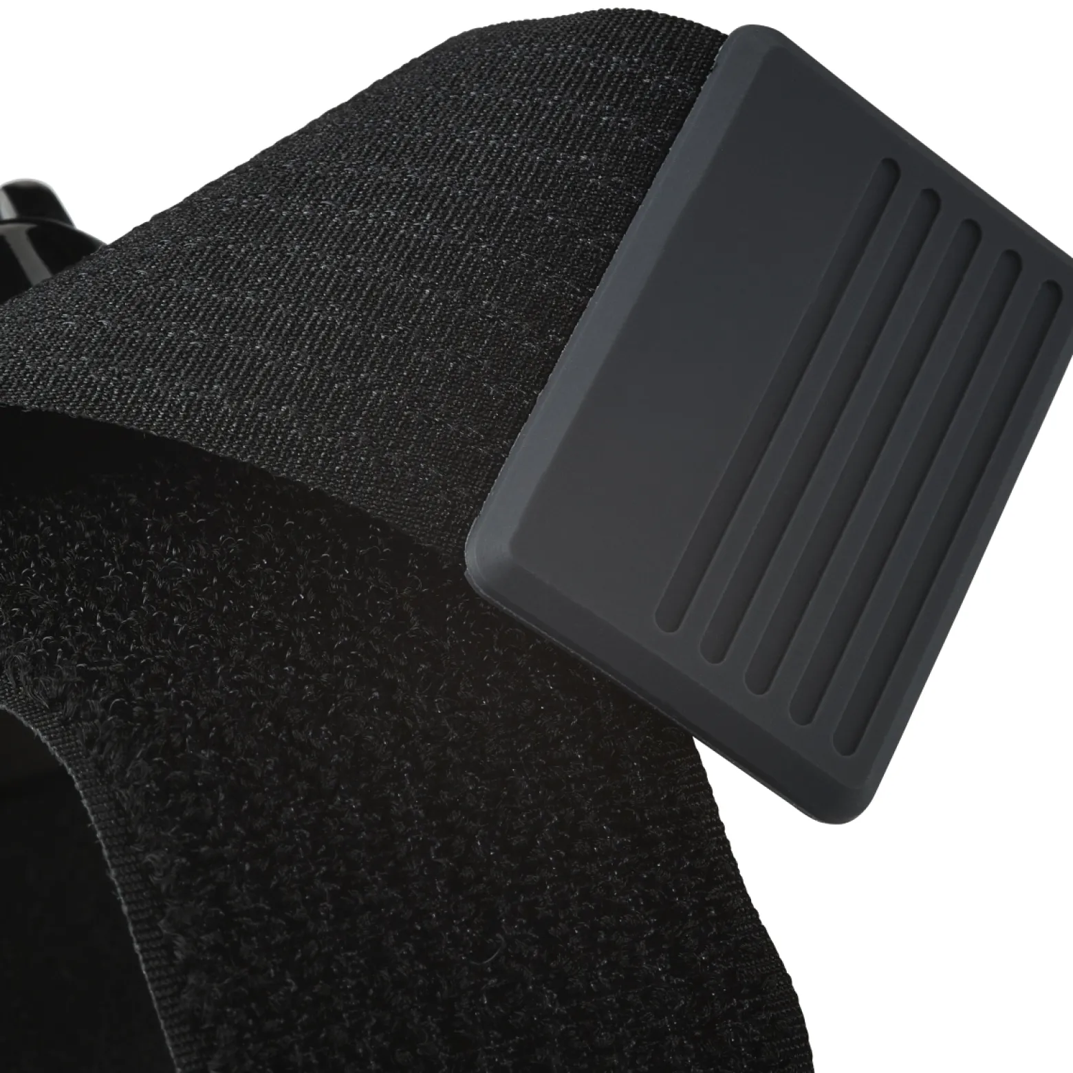 Mantona Armgurt mit 360 Grad drehbarem Schnellspann Halter (kompatibel mit GoPro Hero 11 10 9 8 7 6 5 4 3+, Session und andere kompatible Action Cams, sicherer Halt für Ihre Actioncam) schwarz