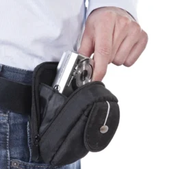 Mantona Jaspis Kameratasche – leichte & kompakte Tasche für Digitalkameras, weiche Polsterung, inklusive Gürtelschlaufe & Tragegurt, schneller Zugriff & Zusatzfach für Zubehör