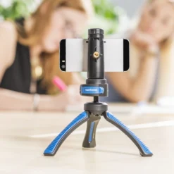 Mantona Kaleido Gaia Stativ ocean blue - 170 x 54 x 54 mm / Traglast max. 2,5 kg - kompaktes 3-Bein-Stativ, 360° Kugelkopf, 1/4" Anschluss, Wasserwaage, Schlaufe - Fotografie Studio