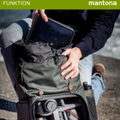 Mantona Luis junior Retro Fotorucksack grün mit Leder, Kamerarucksack inkl. Regenschutzhülle, Fototasche mit Laptopfach, Backpack geeignet für 1 x DSLR-Kamera, 1-Objektive und diverses Fotozubehör