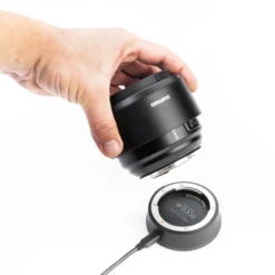 Samyang Lens Station für AF Canon EF Objektive - ermöglicht System Upgrade, kalibriert Blende und Fokus automatisch, einfache Handhabung