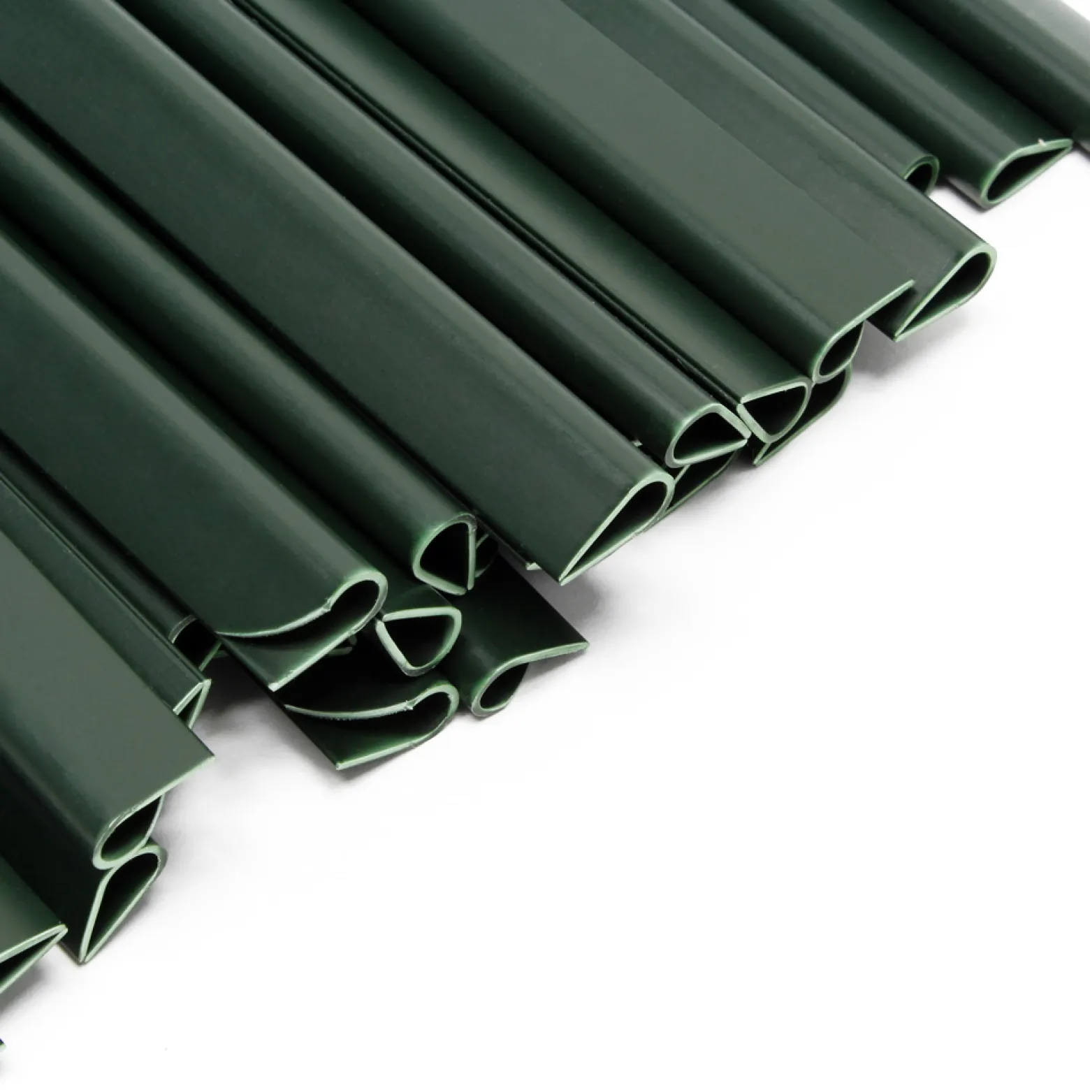 Sichtschutz Streifen, 70mx19cm grün aus PVC 650g/m², mit 40 Clips, Zaunfolie