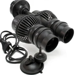 SunSun JVP-201AB Strömungspumpe 6000 l/h 12 W Aquarium Pumpe mit 2 schwenkbaren Düsen, Saugnapf und Magnethalter zur einfachen Befestigung