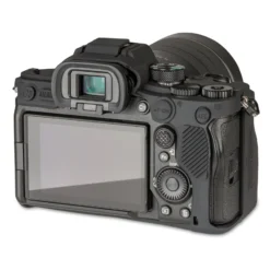 Walimex pro easyCover Kamera Schutzhülle kompatibel mit Sony A7 IV, rutschsichere Silikonhülle, Kameraabdeckung für uneingeschränkte Bedienbarkeit