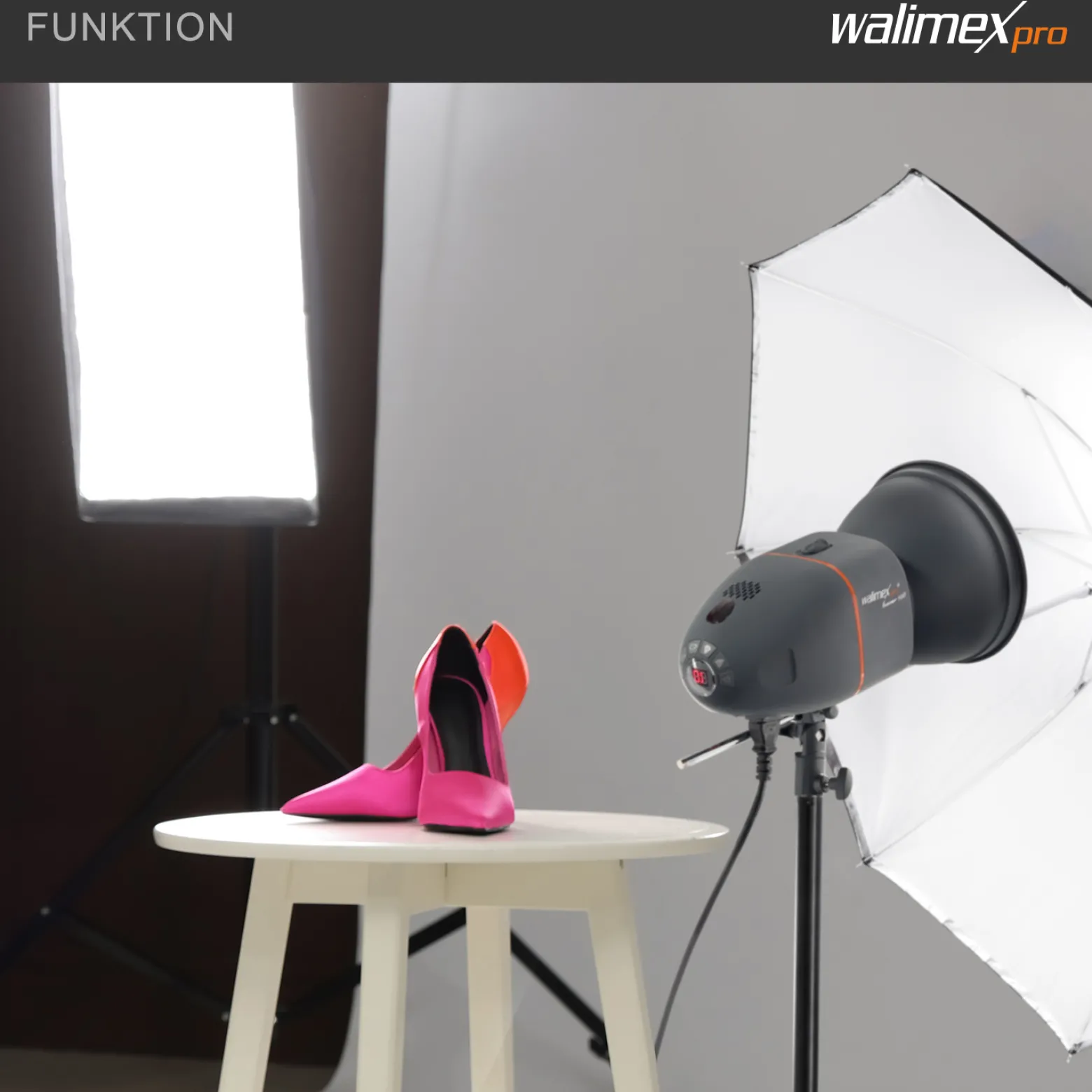 Walimex pro 2in1 Reflex- und Durchlichtschirm weiß, Fotoschirm 84 cm Durchmesser, robuster Reflexschirm mit Stange und Spitze aus Metall, Lichtformer für weiche Lichtcharakteristik