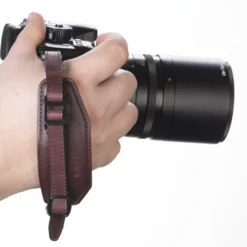 Walimex Pro Leder Handschlaufe Arca Swiss kompatibel für DSLR und Systemkamera mit Basisplatte aus Metall gepolstert