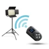 Walimex pro LED Niova 900 Plus Bi Color mit Lampenstativ & NP-F Akku, dimmbare Flächenleuchte, Lampenständer mit Federdämpfung, Studioleuchte mit Fernbedienung