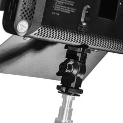 Walimex pro LED 500 Versalight Bi Color Flächenleuchte 2er Set inkl. 2x Lampenstativ & 4x Akku, leistungsstarke Videoleuchte 32 W, Studioleuchte mit Fernbedienung
