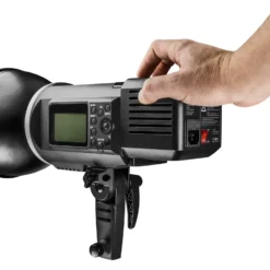 Walimex pro Netzadapter für 2Go Serie - 104 x 100 x 90 mm - 240 W - für Flash2Go 600 TTL, LED2Go 60 Daylight - Fotografie Studio