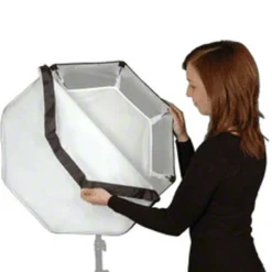 Walimex pro Octagon Softbox Ø60 cm – passend für Portraits & Peoplefotografie, schneller Aufbau, weiches Licht, inkl. Diffusoren & Transporttasche
