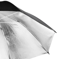 Walimex pro Reflexschirm zweilagig schwarz/silber, Fotoschirm 109 cm Durchmesser, robuster Reflektor mit hohem Reflexionsvermögen, Lichtformer für harte Lichtcharakteristik