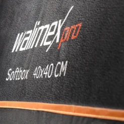 Walimex pro Softbox Orange Line 40x40, um 360° drehbar, einfacher Aufbau, inkl. Diffusoren und Tasche, ideal für Produkt- und Peoplefotografie - schwarz-weiß - inkl. Adapters für Aurora/Bowens