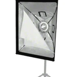 Walimex pro Softbox PLUS 60 x 80 cm - 360° drehbar, schneller Aufbau, inkl. Diffusoren, Grid & Transporttasche - passend für Produkt-, Beauty- & Peoplefotografie