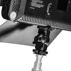 Walimex pro 2x LED 500 Versalight Daylight Flächenleuchte inkl. 2x Lampenstativ, 32 W Videoleuchte, Tageslichtlampe mit 5600 K, Studioleuchte mit Fernbedienung