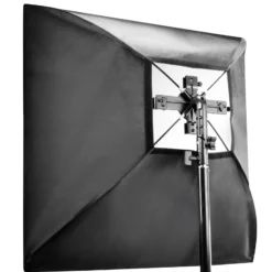 Walimex Set für Blitzhalter - 230 x 220 x 80 mm - 4-fach Halter für Systemblitze - mit Softbox 60 x 60 cm, Diffusoren, Grid & Transporttasche - Kamera Foto Studio