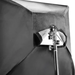 Walimex Set für Blitzhalter - 230 x 220 x 80 mm - 4-fach Halter für Systemblitze - mit Softbox 90 x 90 cm, Diffusoren, Grid & Transporttasche - Kamera Foto Studio