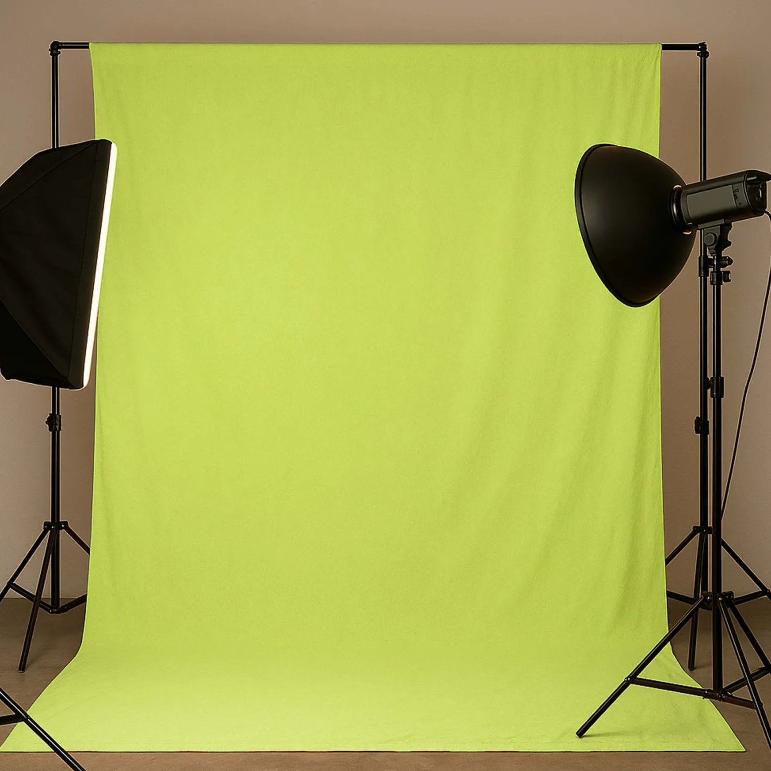Walimex Stoffhintergrund Limone 2,85 x 6 m Stoffstärke ca. 140 g/m², Fotohintergrund aus Baumwolle, waschbar für Atelier und Studio