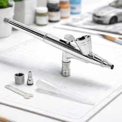 Wiltec Airbrush Pistole Typ 135 mit Double Action Funktion, Düse Ø 0,3 mm, 2 ml Farbbecher, Pipette, Adapter für Modellbau, Nailart usw.