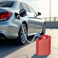 Wiltec batteriebetriebene Transferpumpe, selbstansaugende Kraftstoffförderpumpe 12 V, Umfüllpumpe mit LED-Anzeige, Förderpumpe für Benzin, Diesel, Öl