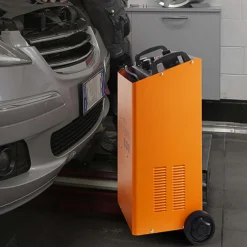 Wiltec Batterieladegerät 12V 24V 90A Batterie, Ladegerät und Starthilfe für Motorräder, Kfz, Lkw, Akkuladegerät Boost 630 mit Schnellladung
