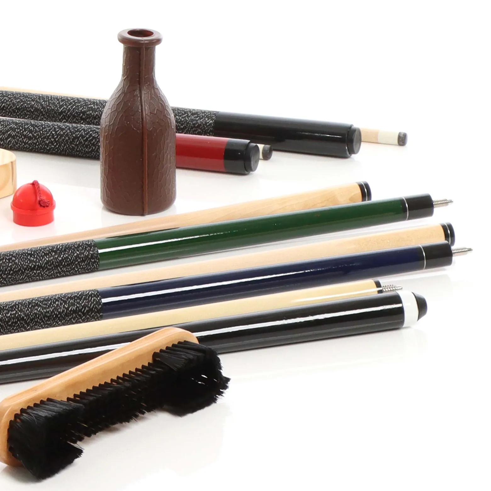 Wiltec Billard Zubehör Komplettset mit 4 Queues, 16 Billardkugeln, Dreieck, Wandhalterung und weiteren Accessoires Pool Billard Kelly Pool Set