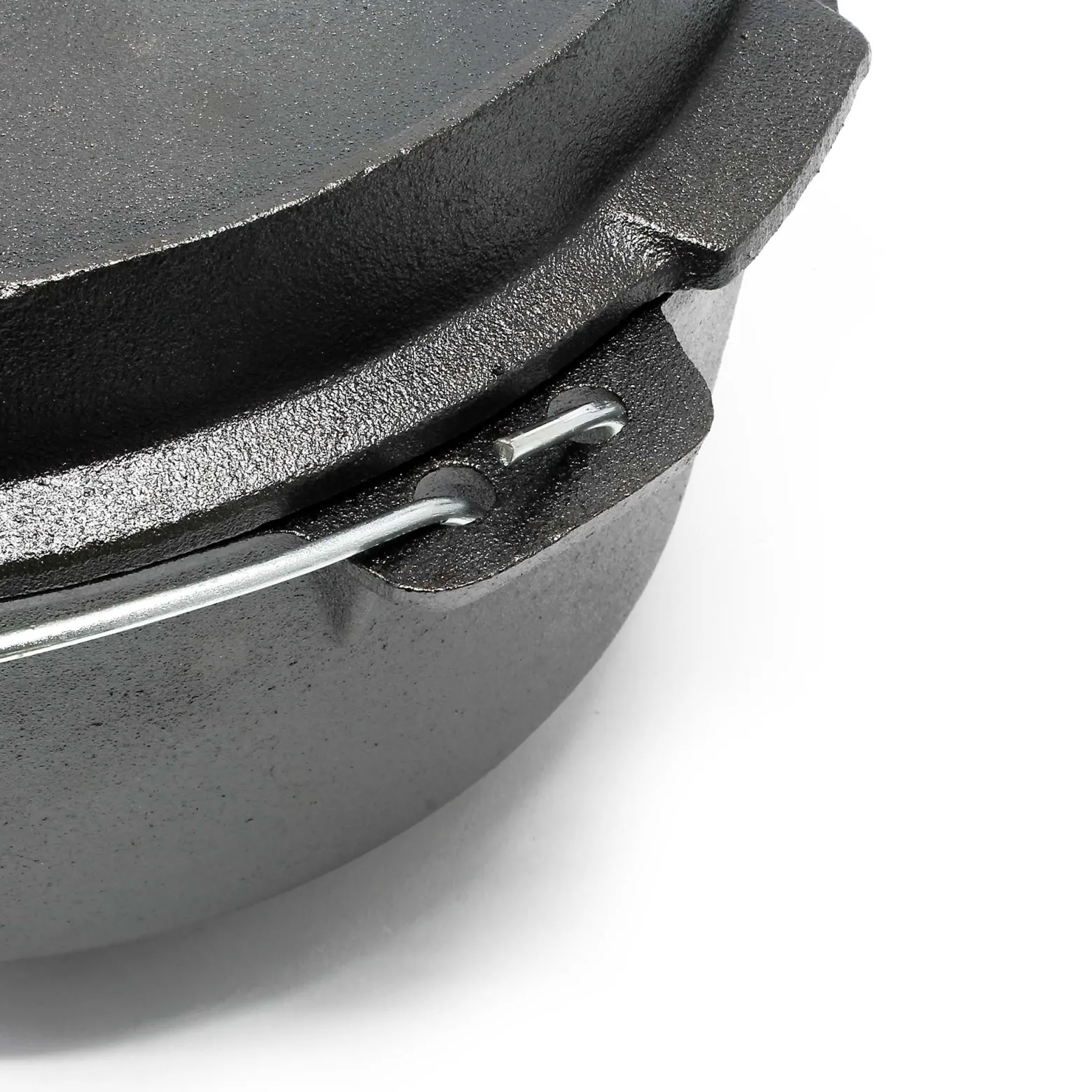 Wiltec Dutch Oven 8l mit Untersetzer und Deckelheber, Kochtopf aus Gusseisen für Lagerfeuer und Camping