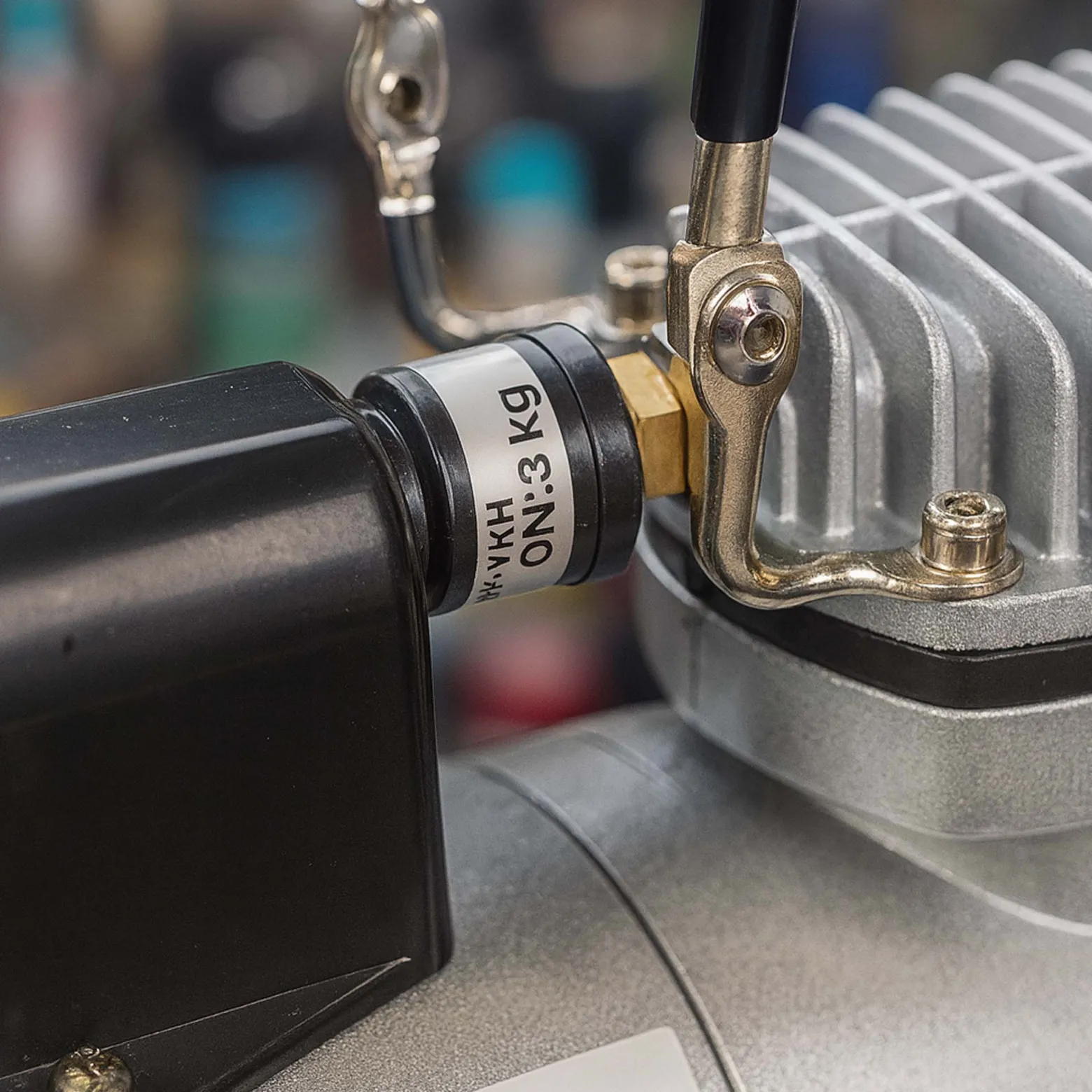 Wiltec Ersatzteil für Airbrush Kompressor AS-Serie Druckschalter 3-4 bar, Kompressor Schalter für Air Brush Designs, Tattoo, Modellbau oder Kunst