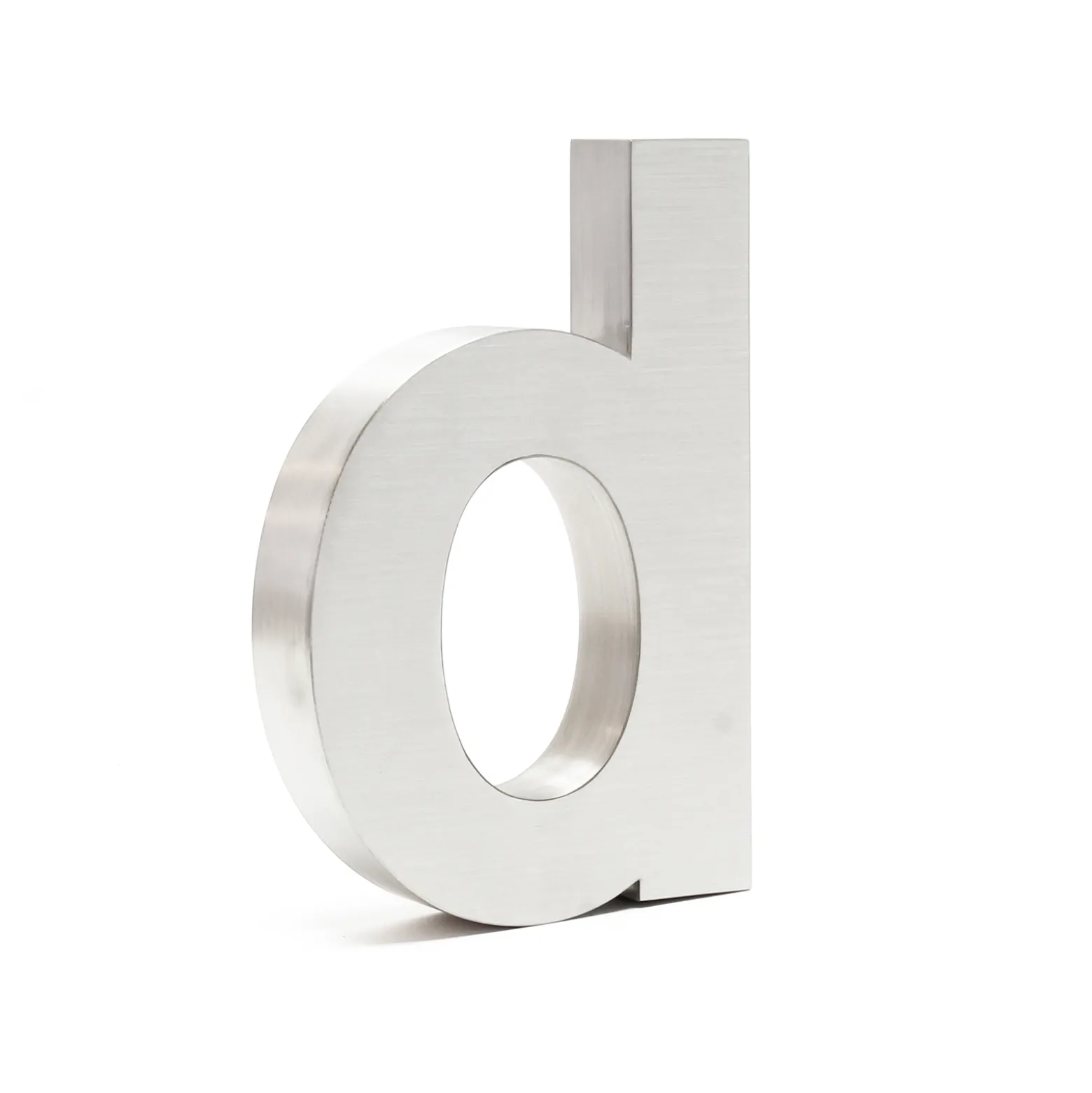 Wiltec Hausnummer d silberfarbene Edelstahl Hausnummer in modernem 3D-Design, Höhe 20 cm, Schrift Arial, rostfrei und witterungsbeständig, mit Montagematerial