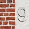Wiltec Hausnummer 9 silberfarbene Edelstahl Hausnummer in modernem 3D-Design, Höhe 20 cm, Schrift Arial, rostfrei und witterungsbeständig, mit Montagematerial