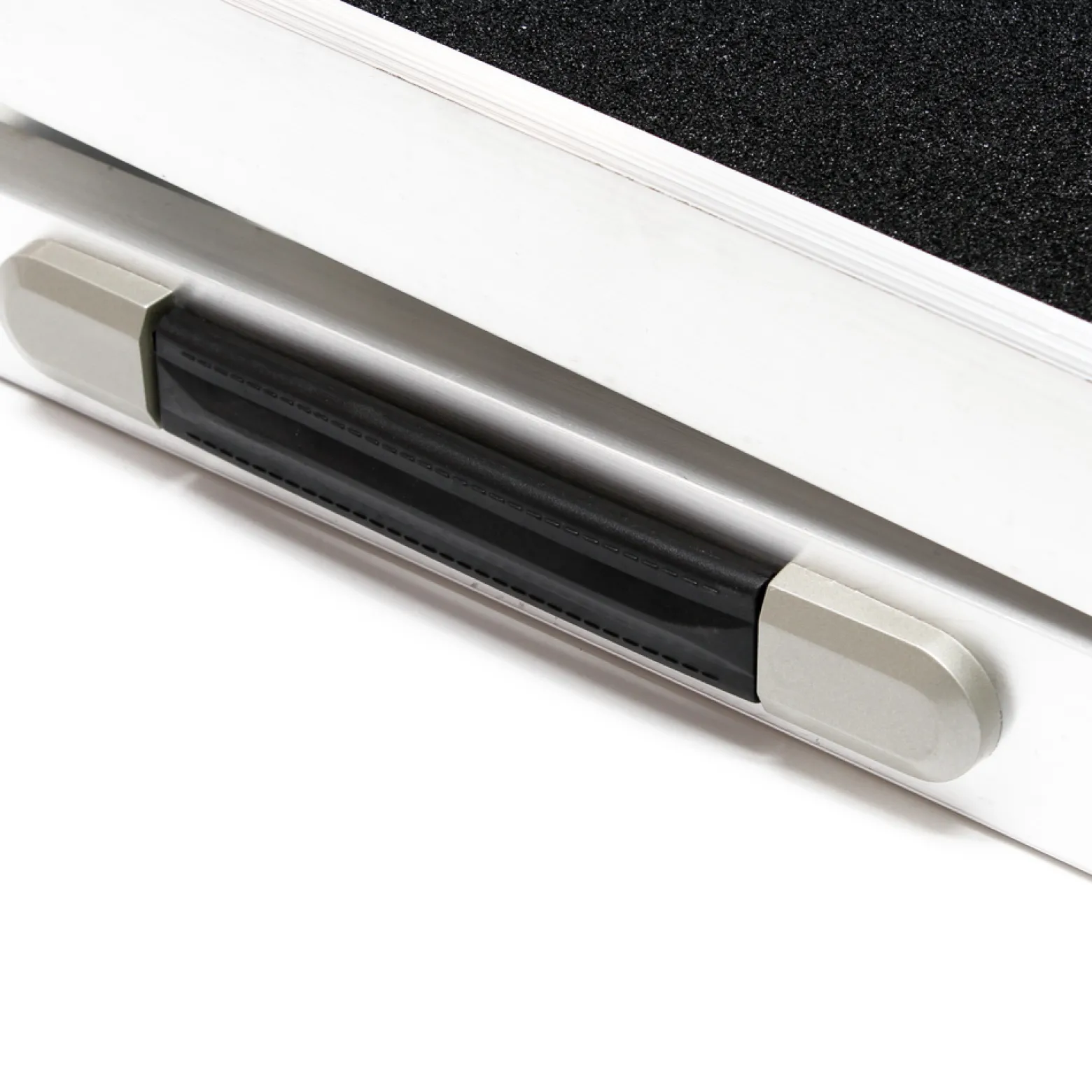 Wiltec Hunderampe faltbar, 122 x 38 cm, geklappt 62 x 40 cm, aus Aluminium, rutschsicher, Traglast bis zu 115 kg, Haustierrampe