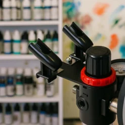Wiltec Pistolenhalter zum Anbau an Airbrush Druckregler, Airbrush Zubehör, für Modellbau, Tattoos, Nailart