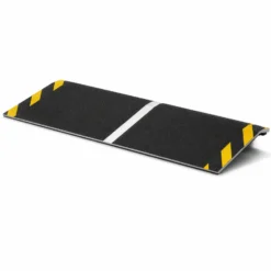 Wiltec Rollstuhlrampe Alu 800 x 250 x 21 mm, Türschwellenrampe bis 40 mm Stufenhöhe und 363 kg Traglast, rutschfeste Bordsteinrampe für Rollstuhl und Rollator