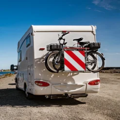 Wiltec Rot weiße Warntafel Spanien aus Aluminium mit Befestigungslöchern 500x500 mm reflektierend Warnschild für Fahrradträger und Heckträger zur Kennzeichnung überstehender Ladung am Fahrzeug