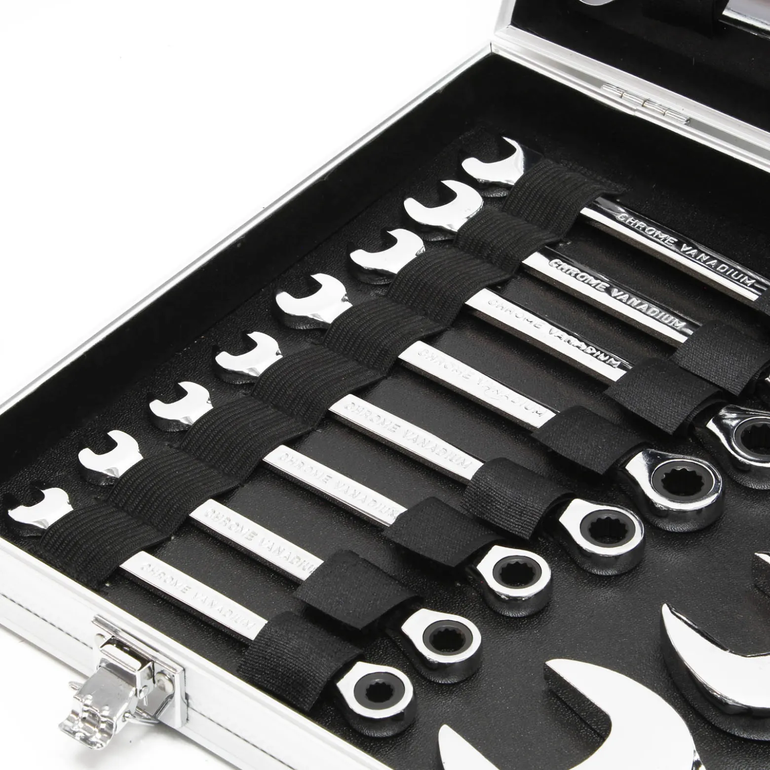 Wiltec Schraubenschlüssel Set 22-teilig Maulschlüssel 6-32mm im praktischen Koffer, Ringschlüssel, Schraubendreher Set