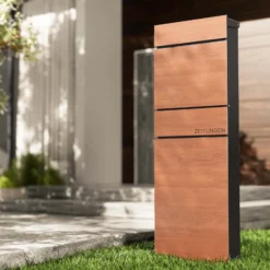 Wiltec Standbriefkasten mit Zeitungsrolle in Holzoptik 395 x 142 x 1150 mm aus Stahl, Briefkasten mit Zeitungsfach, Postkasten mit 2 Schlüssel