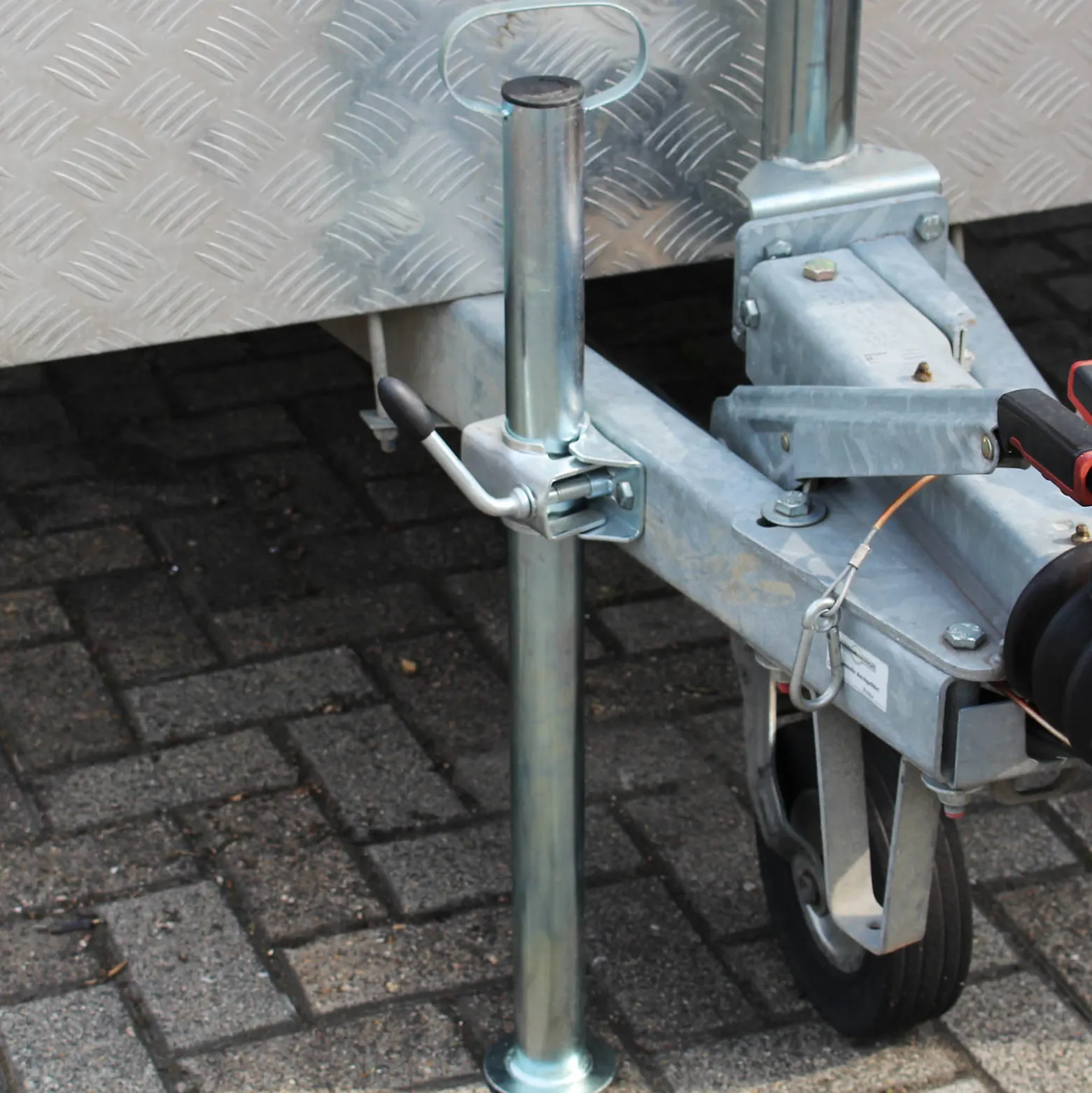 Wiltec Stützen für Anhänger 700 mm x ø 49 mm 2 Stück Anhängerstützen mit Klemmschellen Abstellstützen