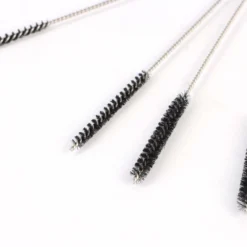 Wiltec 5 teiliges Reinigungsbürsten Set für Airbrushpistolen, 1,5 / 1,09 / 0,88 / 0,73 / 0,63 / 0,55 mm, Airbrush Zubehör zur Reinigung