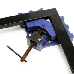 Wiltec Winkelschraubstock 90° mit 100 mm Backenbreite 60 mm Spanntiefe, Winkelzwinge aus Gusseisen, Schraubstock, Gehrungszwinge