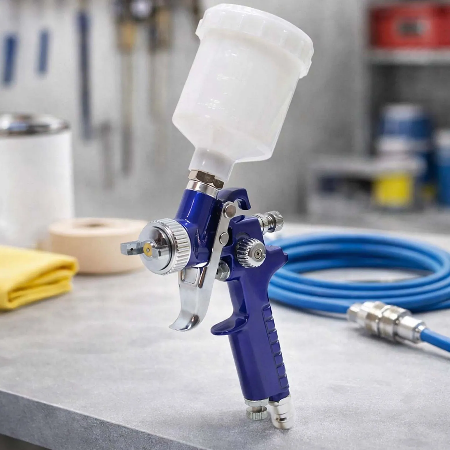XPOtool HVLP Lackierpistole HVLP-2000, 0,5 mm Düse, 100 ml Becher, verstellbare Strahlbreite, Spritzpistole Sprühpistole Airbrushpistole