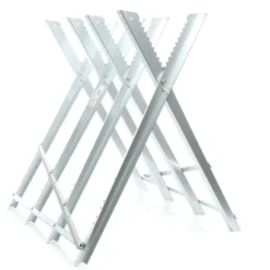 XPOtool Sägebock verzinkt klappbar, 81x82x80 cm, mit 4 Haltern und Zahnung, Holzschneidebock als Sägehilfe, bis 100 kg